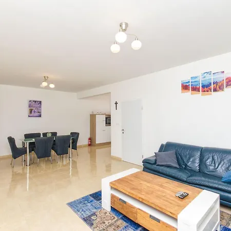 Hotel House Peace 4*